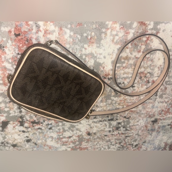 Michael Kors mini crossover - Picture 4 of 4